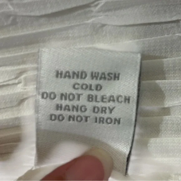 Dressbarn White Textured Blouse - Picture 5 of 6